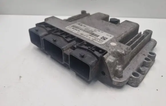 Ford Fiesta Engine control unit/module 8V2112A650KE 0281014803