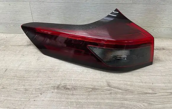 Rear/tail lights