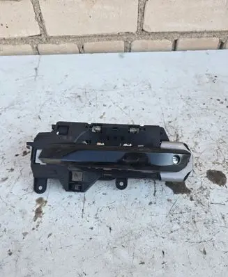 Audi A4 S4 B9 Front door exterior handle 8W01837811A