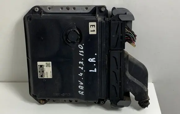 Toyota RAV 4 (XA30) Engine control unit/module 8966142C01 1758009450
