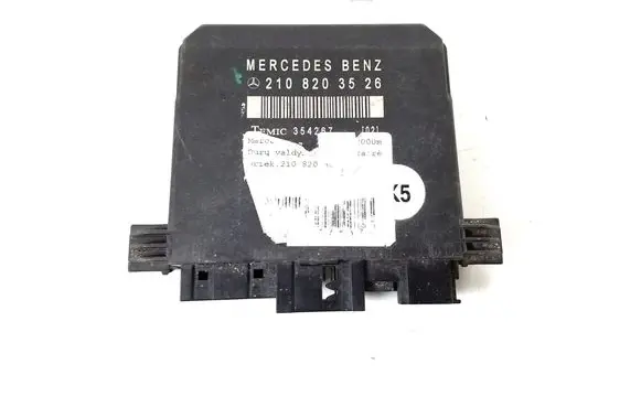 Mercedes-Benz E W210 Door control unit/module A2108203526