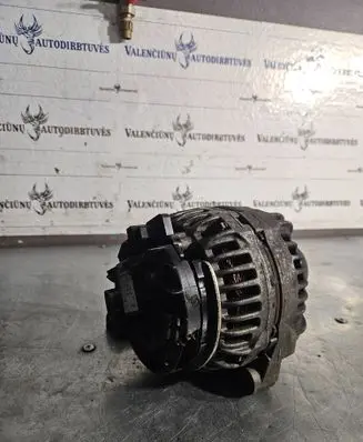 Volvo V70 Generator/alternator 30667787 0124525060
