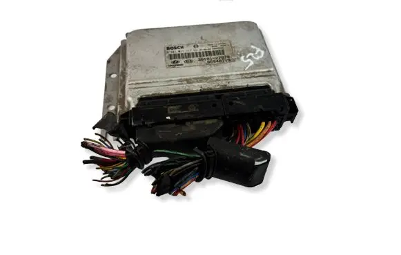 Hyundai Santa Fe Engine control unit/module 0281011117 3910127970 86S4AIV9