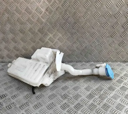 Audi A3 S3 8V Windshield washer fluid reservoir/tank 5Q0955448