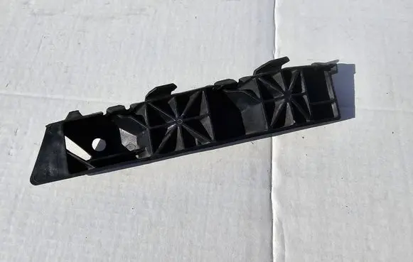KIA Sportage Fender mounting bracket 86513F1000