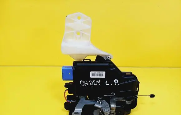 Volkswagen Caddy Front door lock 3D1837015