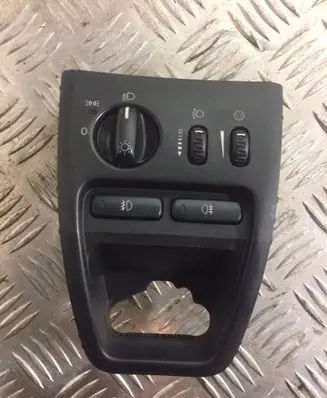 Volvo XC90 Light switch 8685452