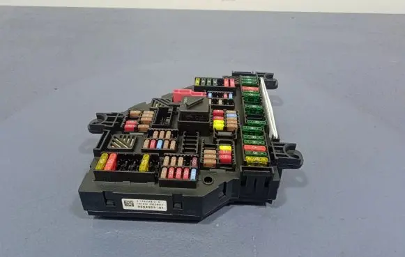 BMW 5 F10 F11 Fuse box set 9264923