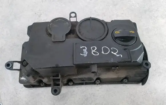 Volkswagen Golf V Rocker cam cover 