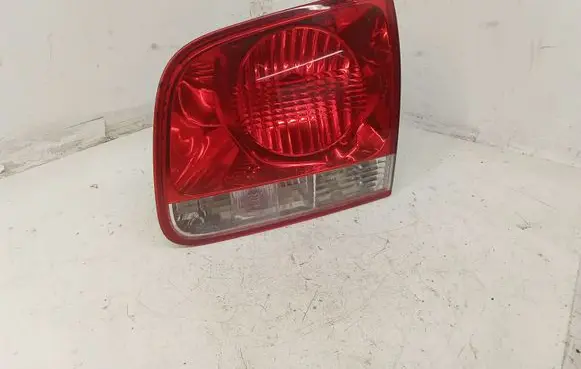 Volkswagen Touareg I Tailgate rear/tail lights 7L6945094H