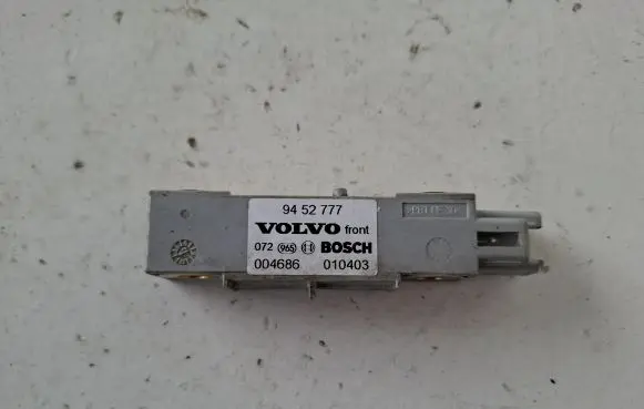 Volvo V70 Airbag deployment crash/impact sensor 9452777 010403
