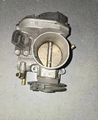 Volkswagen Golf IV Throttle valve 06A133066 236411100