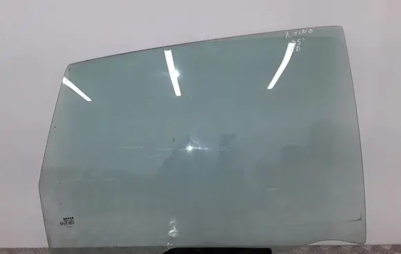 Nissan Almera Tino Rear door window glass 43R000015 DOT211M89AS2