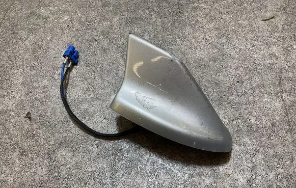 Ford Focus Radio antenna HS7T19K351 BBZJAC