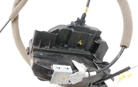 Renault Kadjar Front door lock