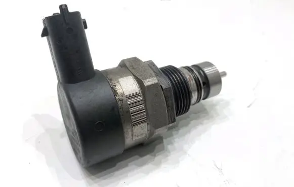 Jaguar F-Pace Fuel pressure regulator 0281006464