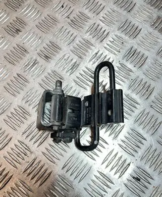 Audi A6 S6 C6 4F Rear door lower hinge 8E0833412E A046572