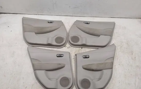 Nissan Leaf I (ZE0) Door card panel trim set 