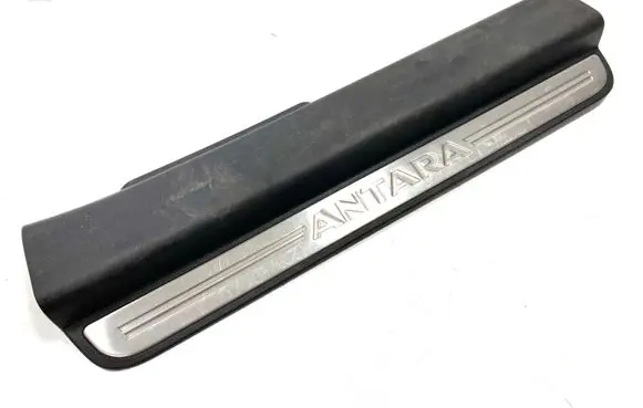 Opel Antara Front sill trim cover 96630459