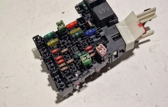 Skoda Octavia Mk3 (5E) Fuse module 5Q0937615C