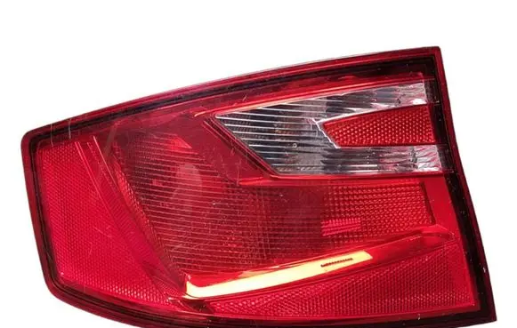 Seat Toledo IV (NH) Rear/tail lights 18489601