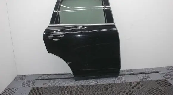 Porsche Cayenne (92A) Rear door 7P0833311
