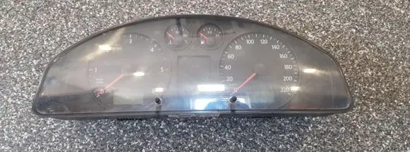 Volkswagen Transporter - Caravelle T5 Speedometer (instrument cluster) 7H0920850G