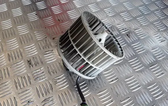 Renault Espace III Heater fan/blower 0130063506