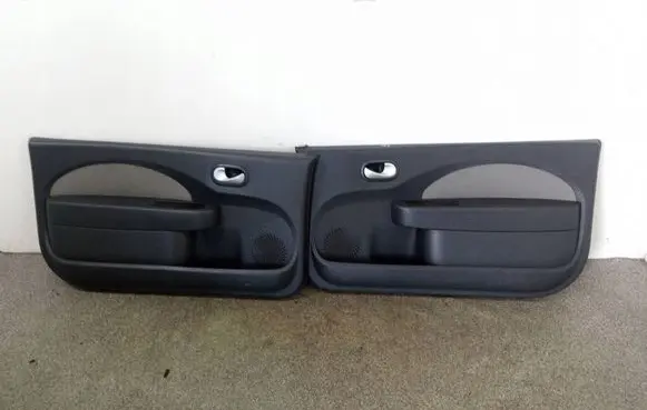 Renault Twingo II Front door card panel trim
