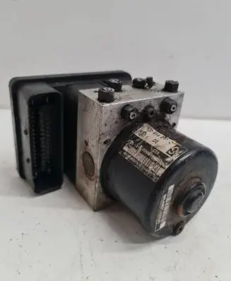 Volkswagen Golf IV ABS Pump 1C0907379K 00007881D2 10096003163