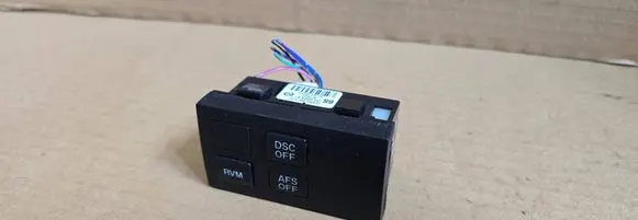 Mazda 6 ESP (stability program) switch G33H66170 31012011