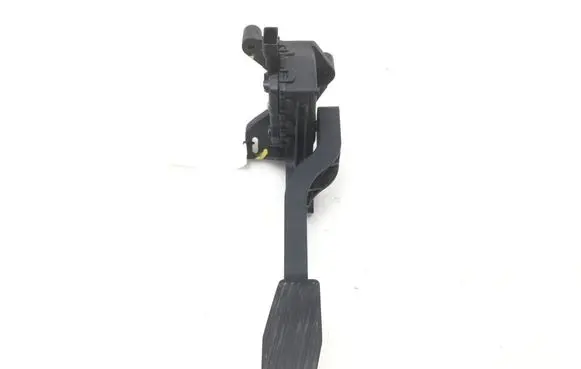 Opel Corsa C Accelerator throttle pedal 9129423
