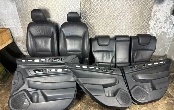 Subaru Outback (BS) Seat set 