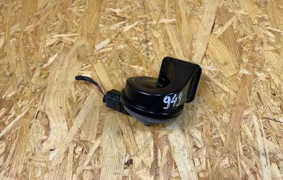 BMW 5 G30 G31 G38 Horn signal 7342945