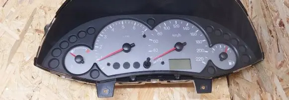 Ford Focus Speedometer (instrument cluster) 98AB10849JH 98AP10841BC