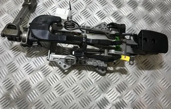 Volkswagen Golf V Steering wheel axle 1k2419502p