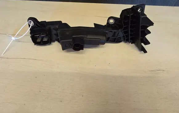 BMW 7 G11 G12 Current control relay 9339830