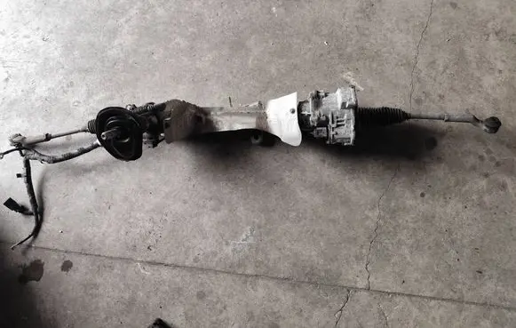 Ford Focus Steering rack CV6C3D070 130318NCLA