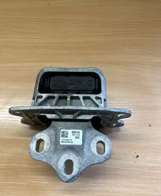 BMW X1 F48 F49 Engine mount bracket 6853449 061018