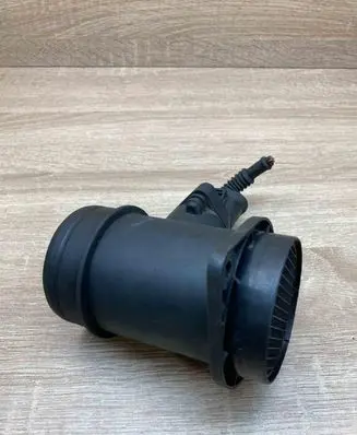 Volkswagen PASSAT B5.5 Mass air flow meter 0281002216