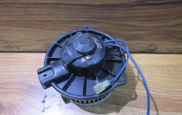 Mazda 323 Heater fan/blower 1940000330