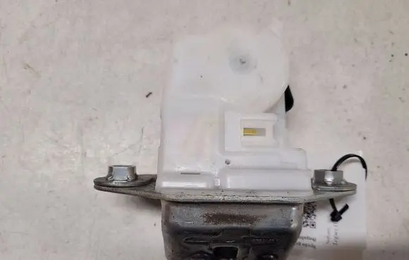 Subaru Legacy Tailgate/trunk/boot lock/catch/latch