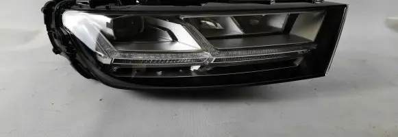 Audi Q7 4L Headlight/headlamp 4M0941034