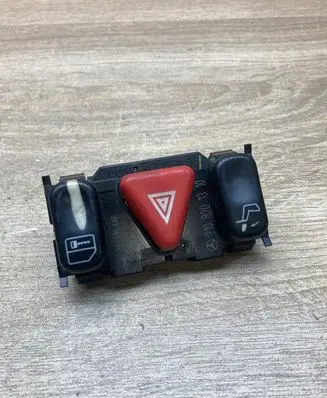 Mercedes-Benz E W210 Hazard light switch 2108201310 501595
