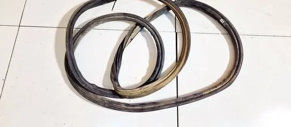 Opel Astra H Trunk rubber seal (body) 