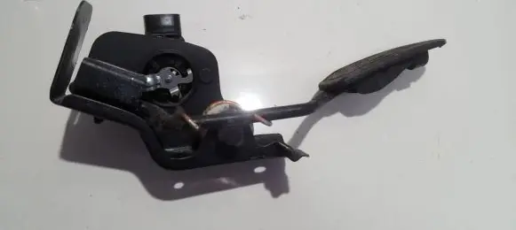 Toyota Corolla Verso AR10 Accelerator throttle pedal