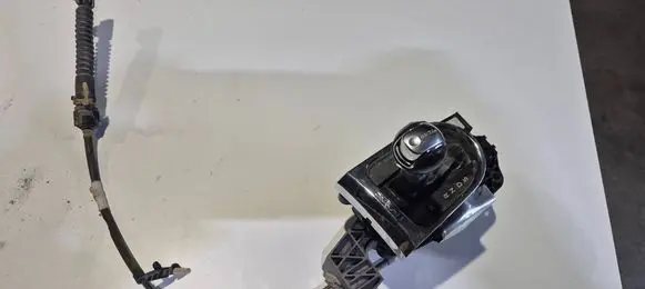 Ford Mustang VI Gear selector/shifter in gearbox 