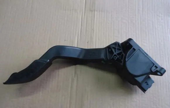 Citroen C4 II Brake pedal bracket assembly 9671840280