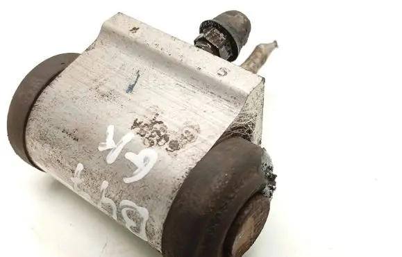 Renault Captur Rear brake cylinder L376286 25236029B