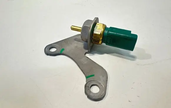 Coolant temperature sensor